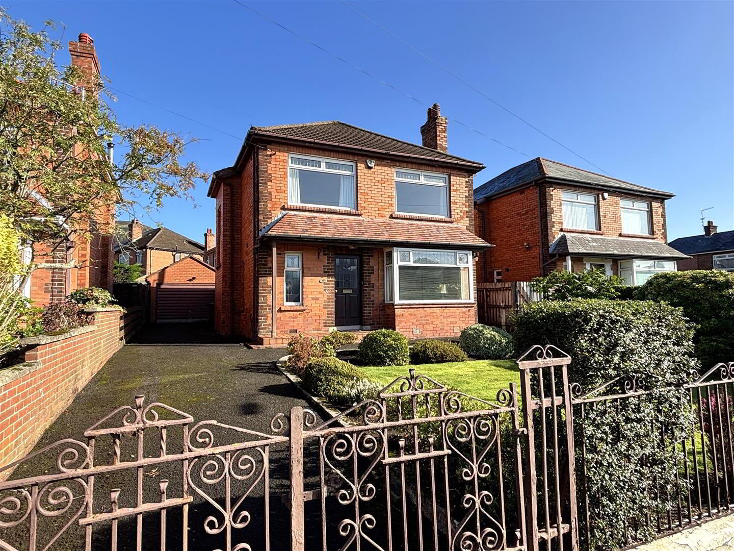15 Sunningdale Park 3 of 34