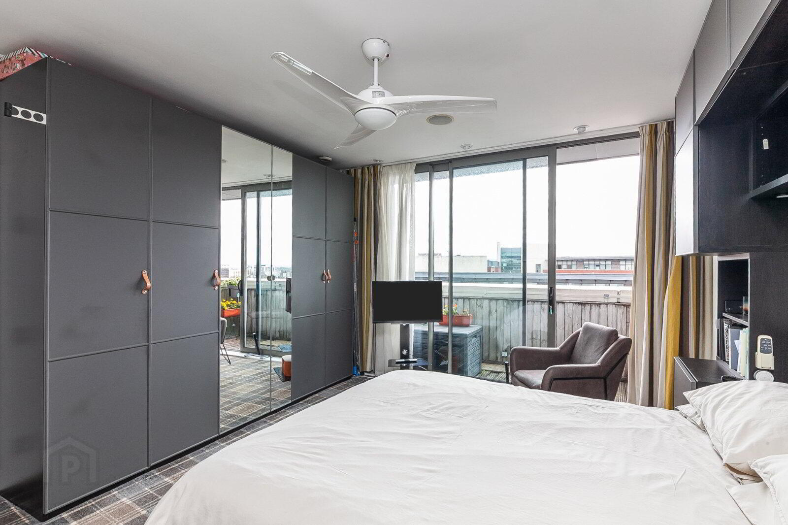 Apartment 3.37 The Arc 2d Queens Road 8 of 13