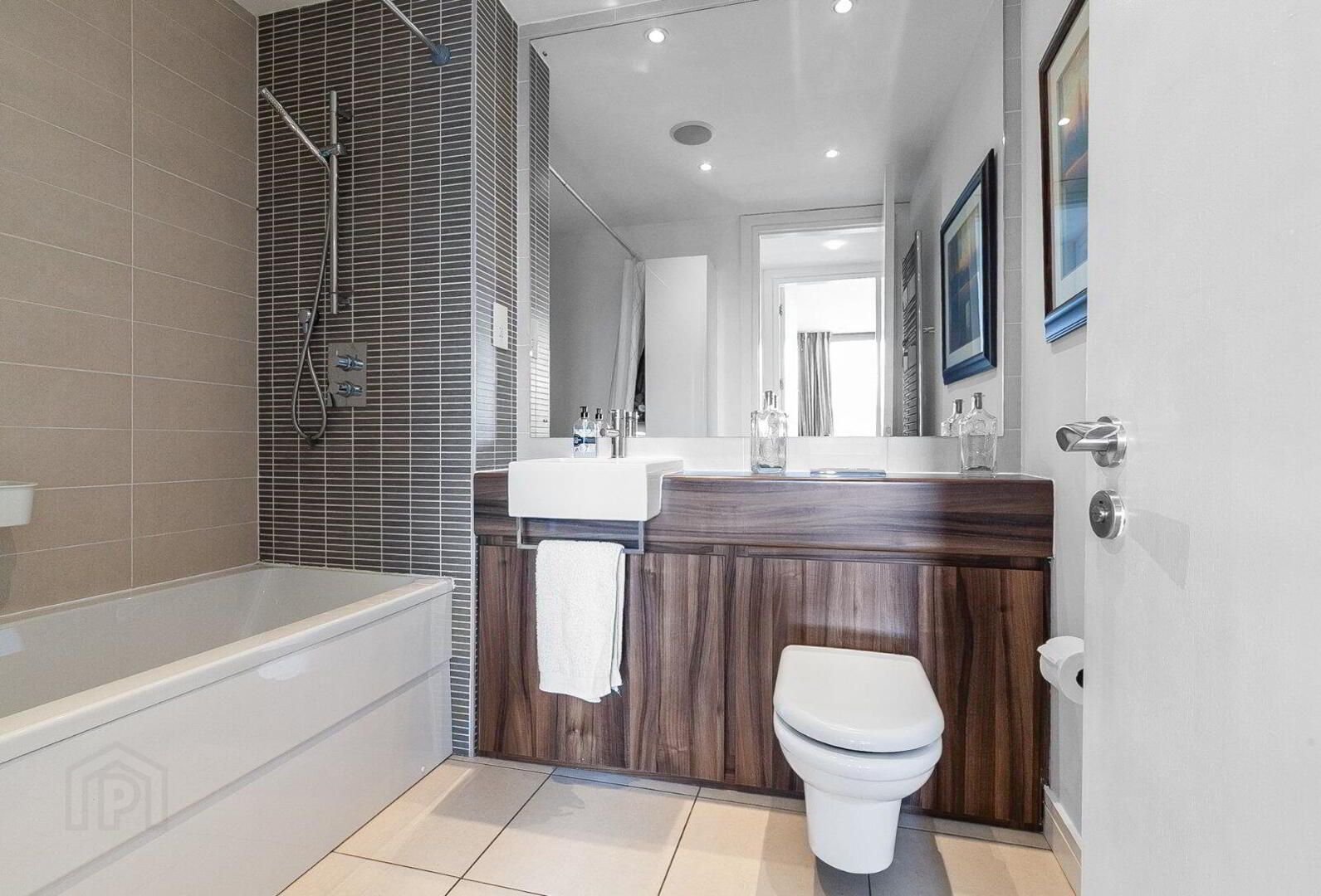 Apartment 3.37 The Arc 2d Queens Road 12 of 13