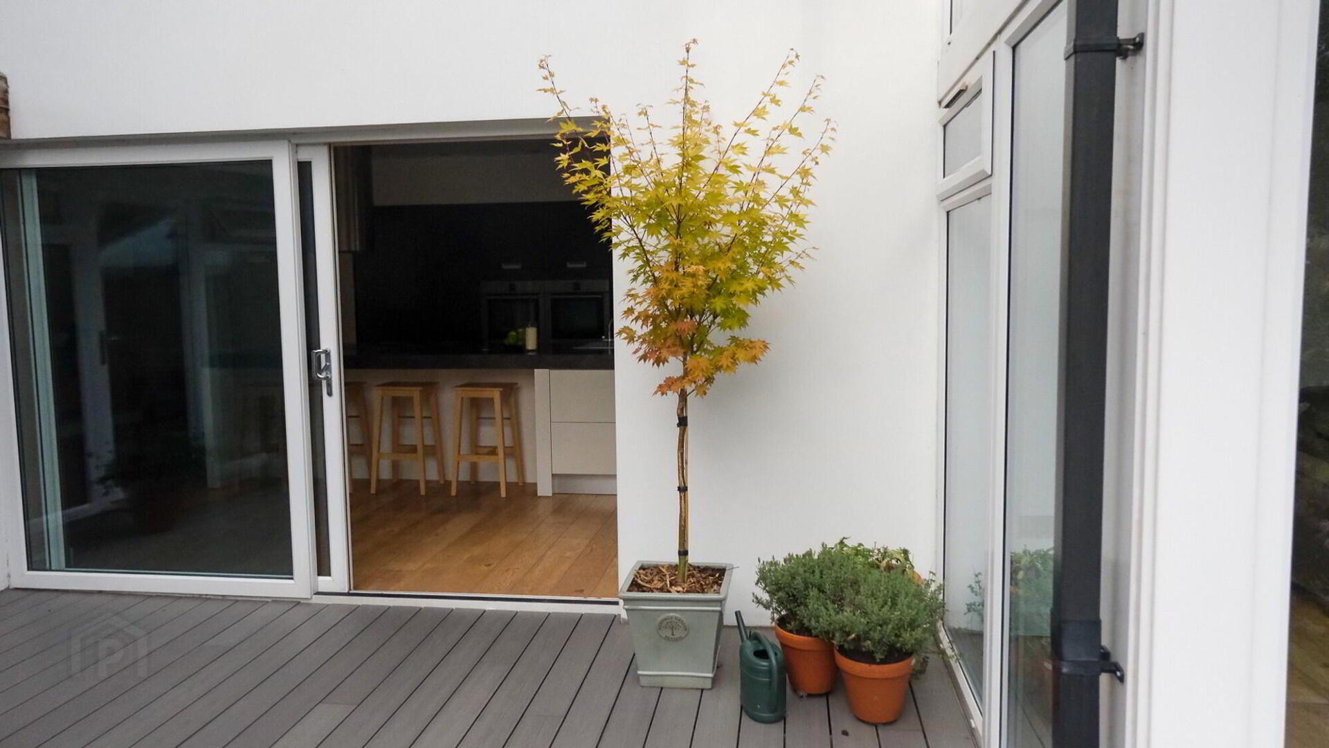 4 Farm Court 9 of 64
