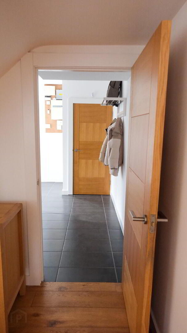 4 Farm Court 28 of 64