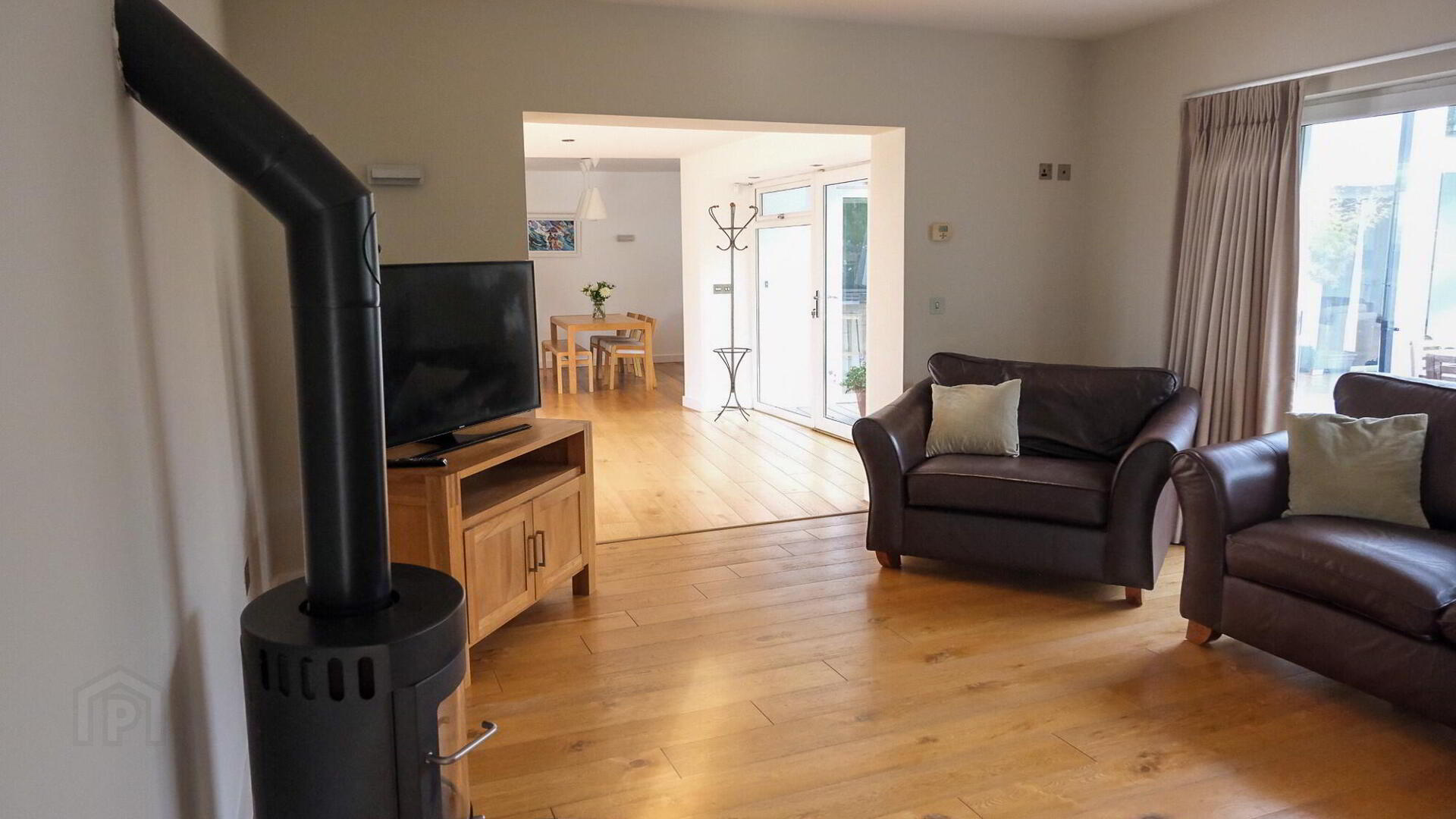 4 Farm Court 32 of 64