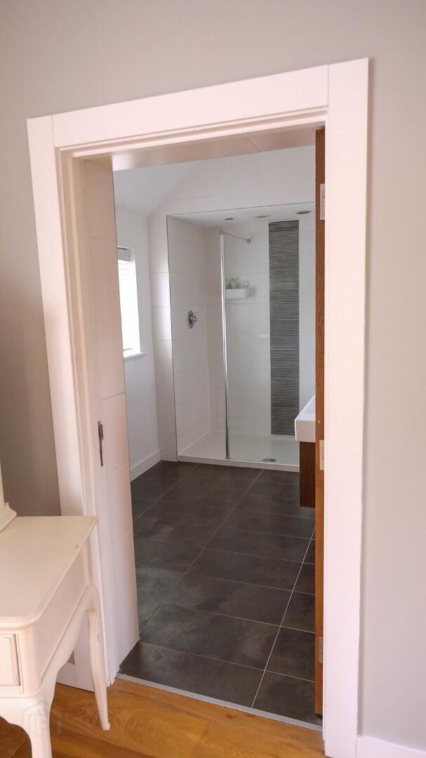 4 Farm Court 46 of 64