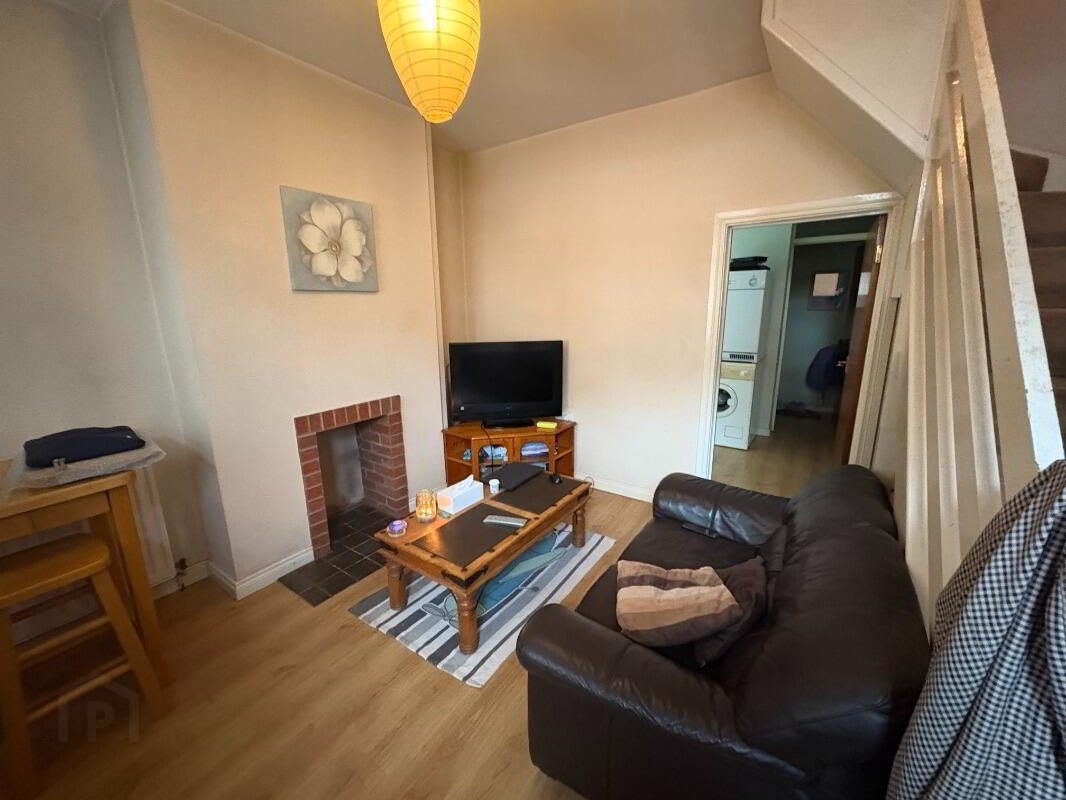 15 Coolfin Street 2 of 6