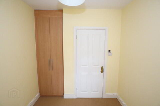 4 Cairnes Court 16 of 20
