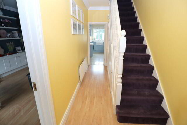 4 Cairnes Court 10 of 20