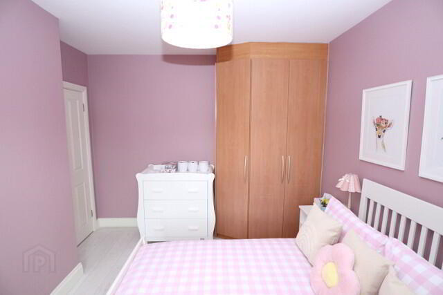 4 Cairnes Court 15 of 20