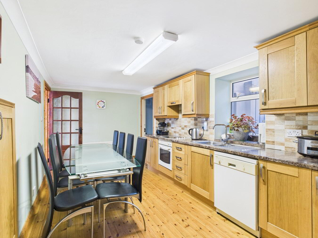 11 The Terrace Strand Street 7 of 49