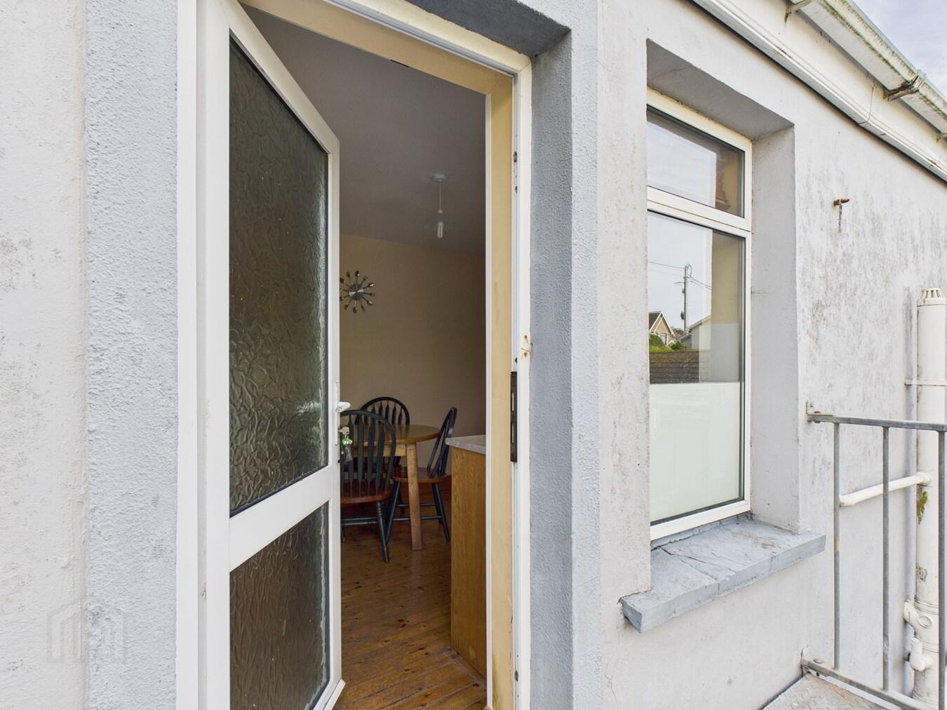 11 The Terrace Strand Street 34 of 49