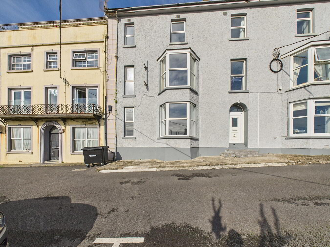 11 The Terrace Strand Street 44 of 49