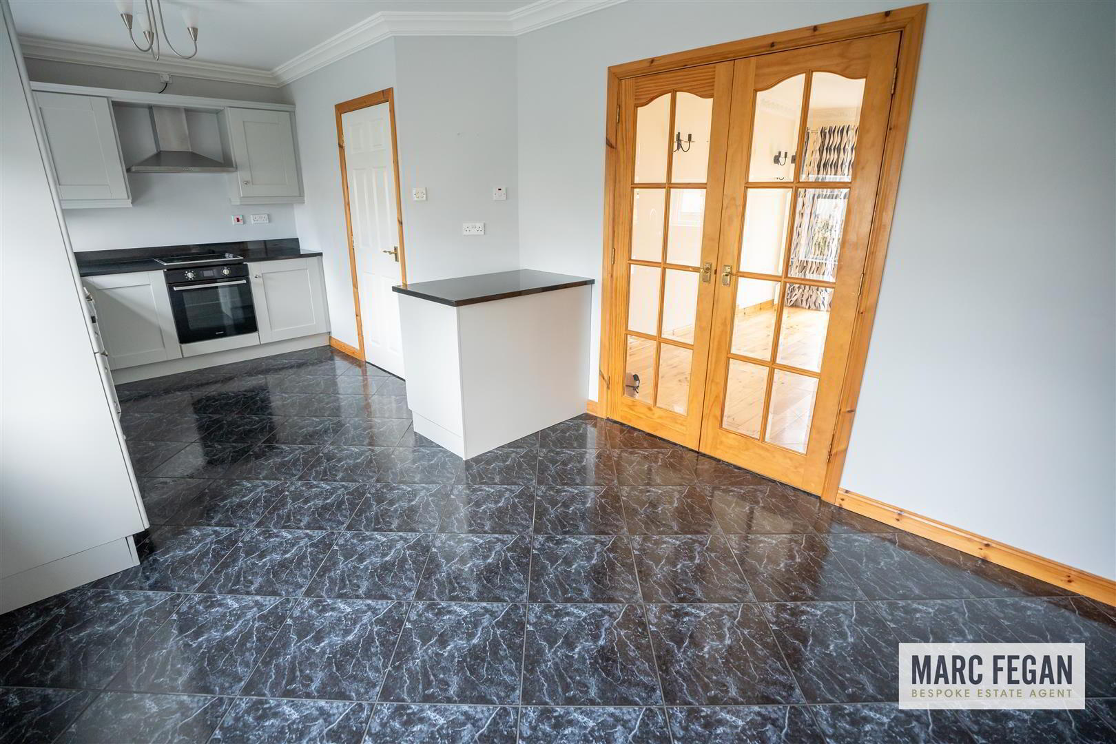 112 Lakelands 19 of 50