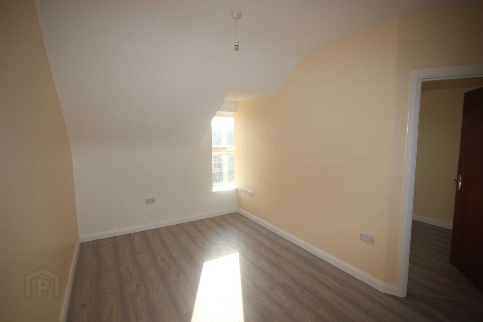Apartment 2 Upper Main Street 3 of 7