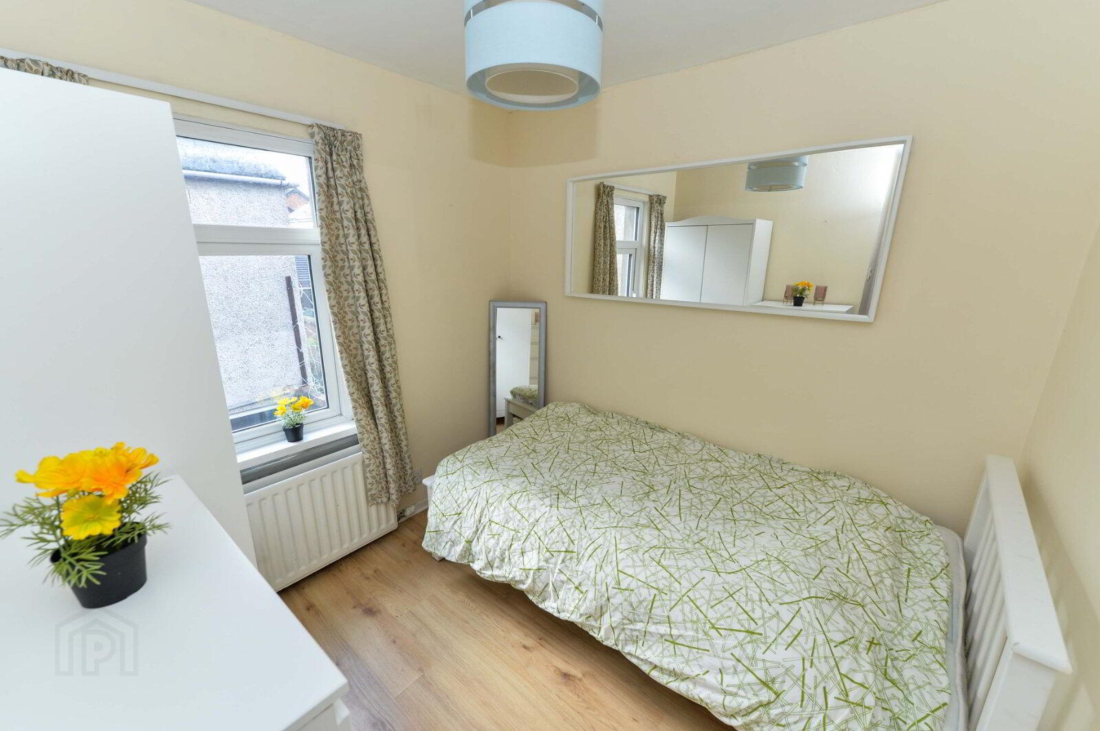 69 Haypark Avenue 7 of 13