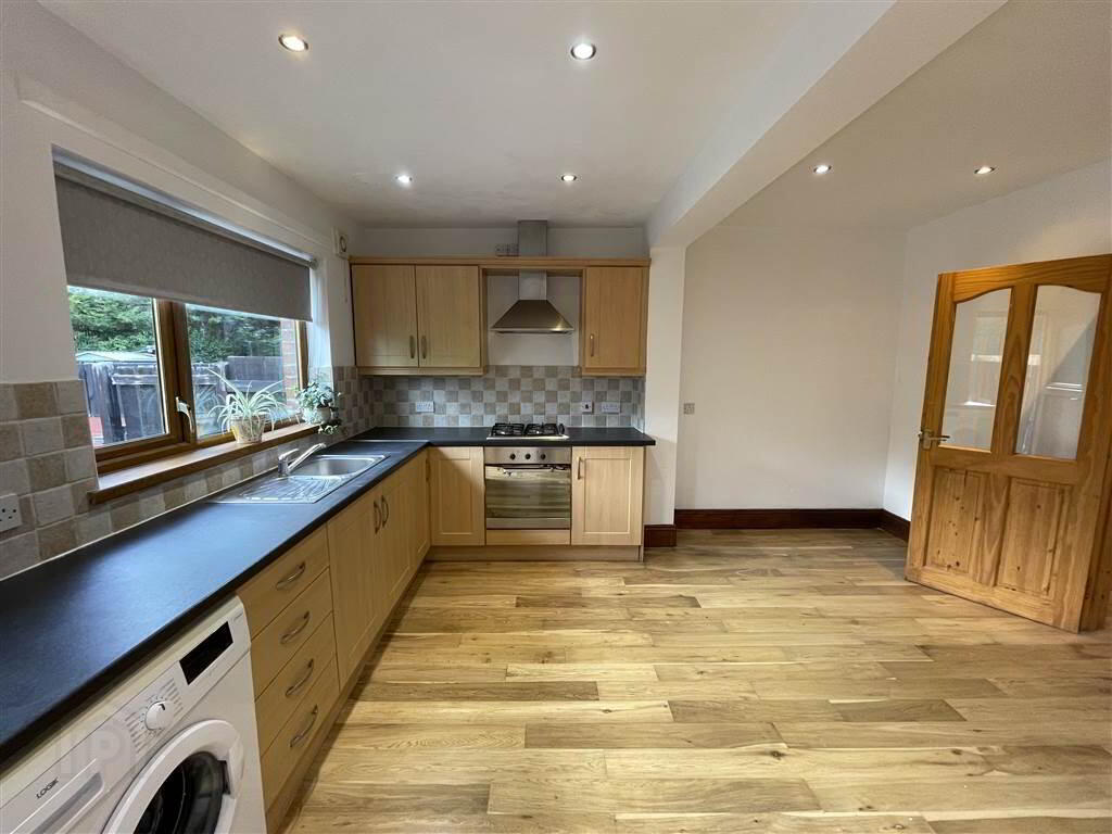 95 St James Road 5 of 19