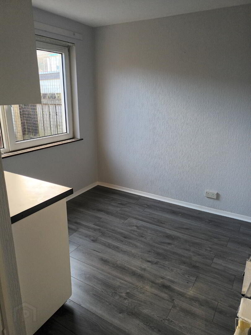 30 Model Avenue 3 of 6