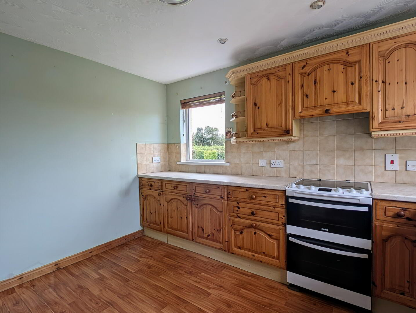43 Priestland Road 7 of 25