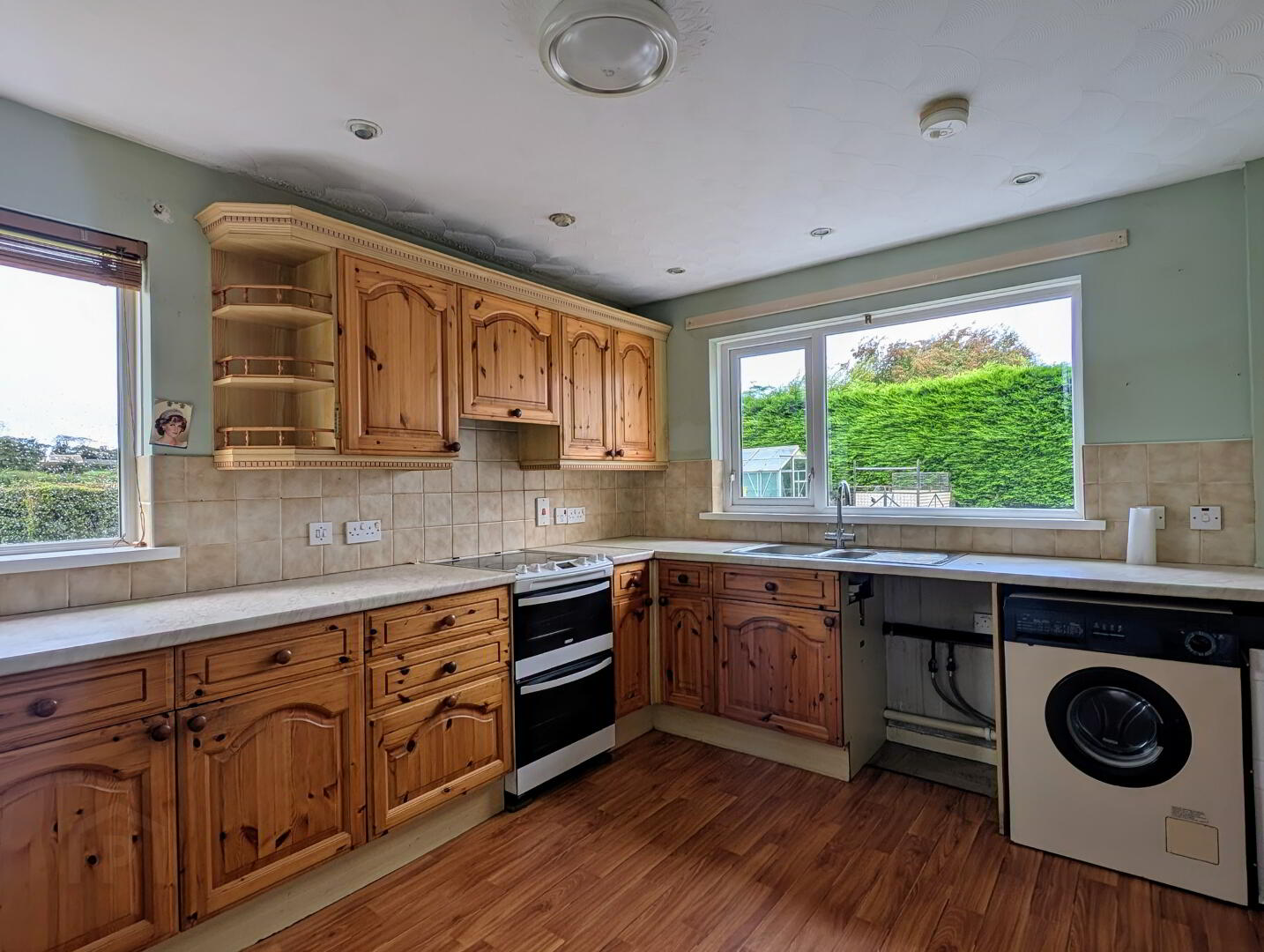 43 Priestland Road 8 of 25