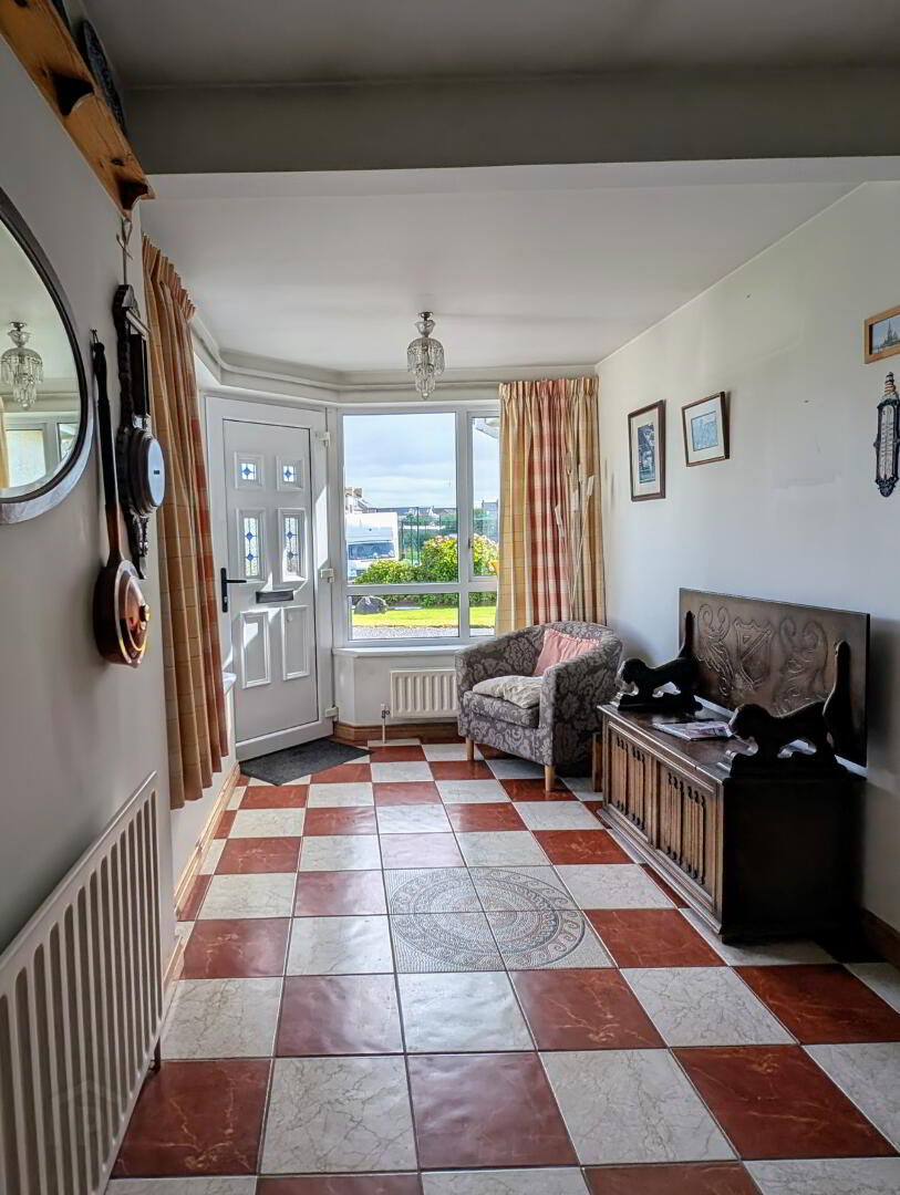 9 Freehall Road 3 of 28