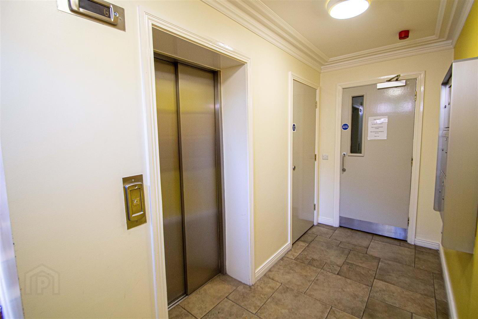 Apt 7 Kinlough House, 2a Stockmans Avenue 3 of 29