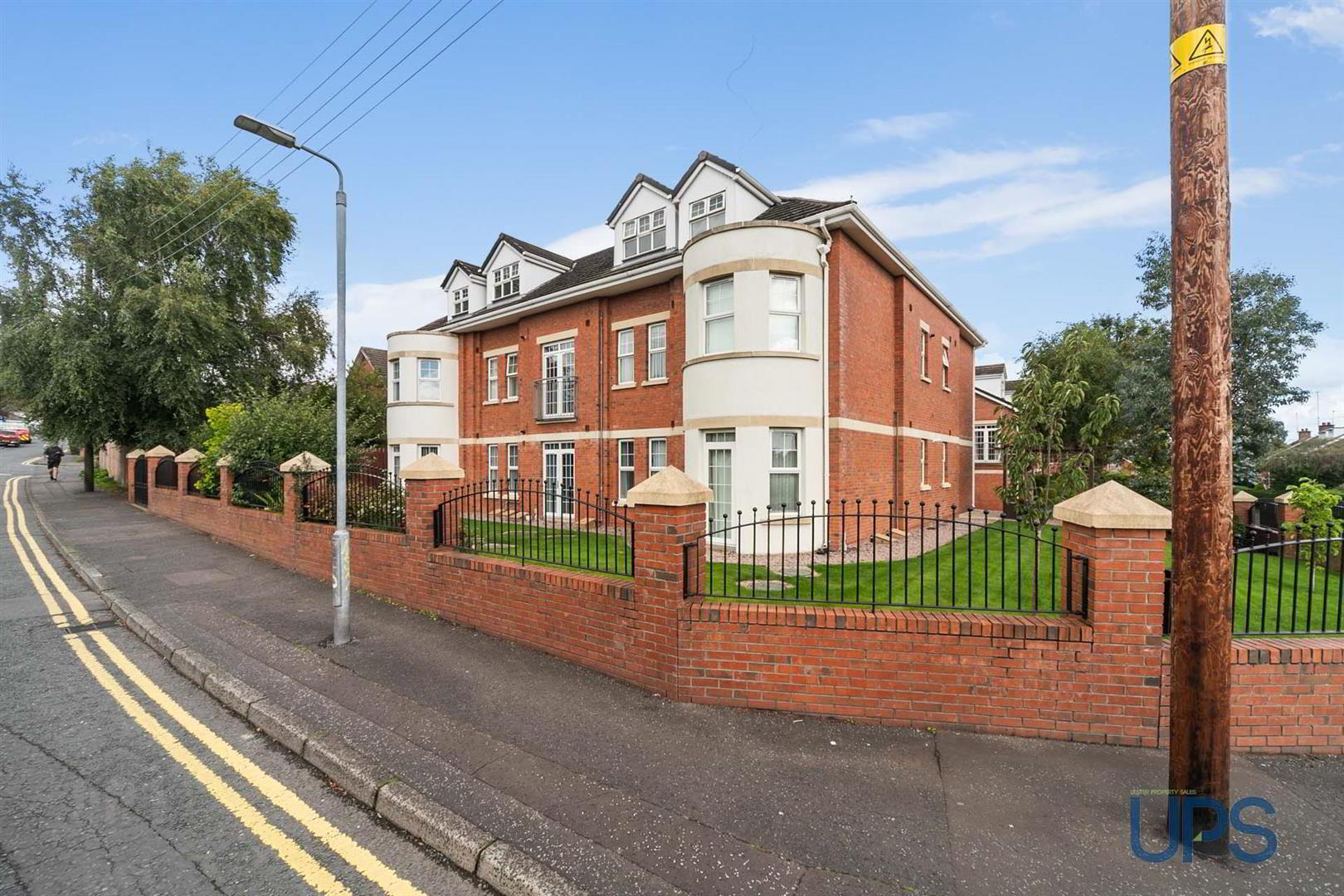 Apt 7 Kinlough House, 2a Stockmans Avenue 1 of 29