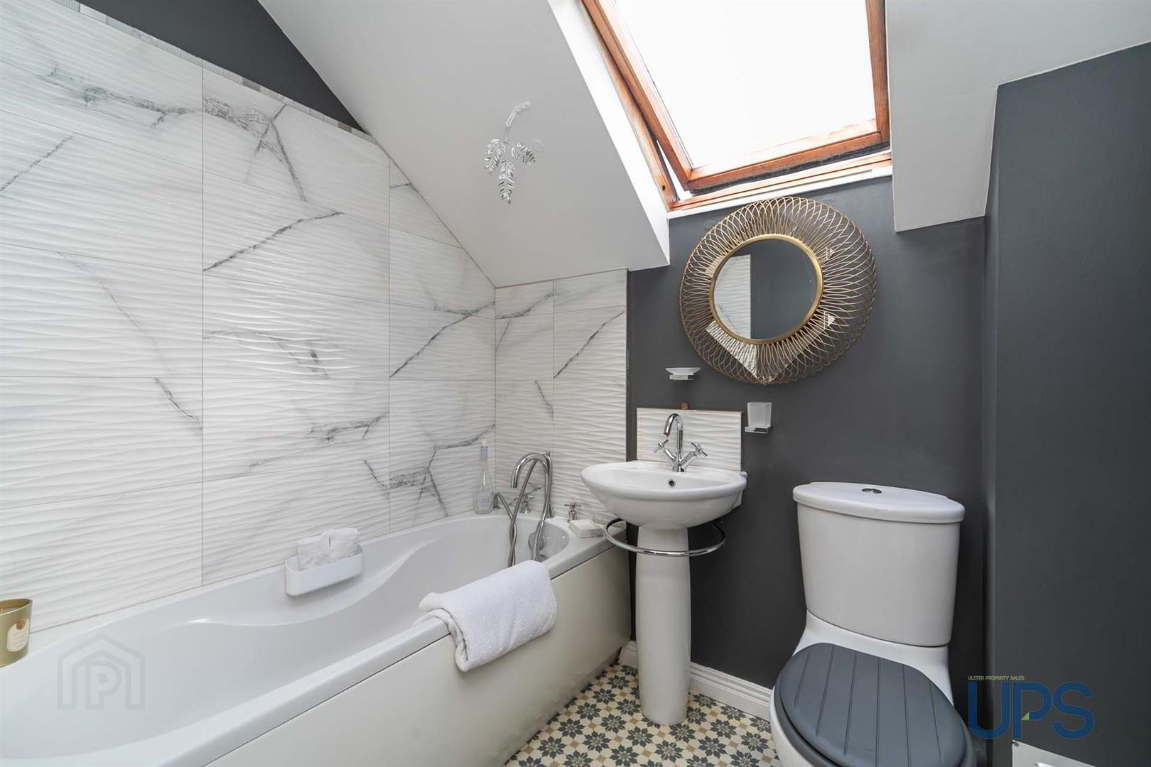 Apt 7 Kinlough House, 2a Stockmans Avenue 17 of 29