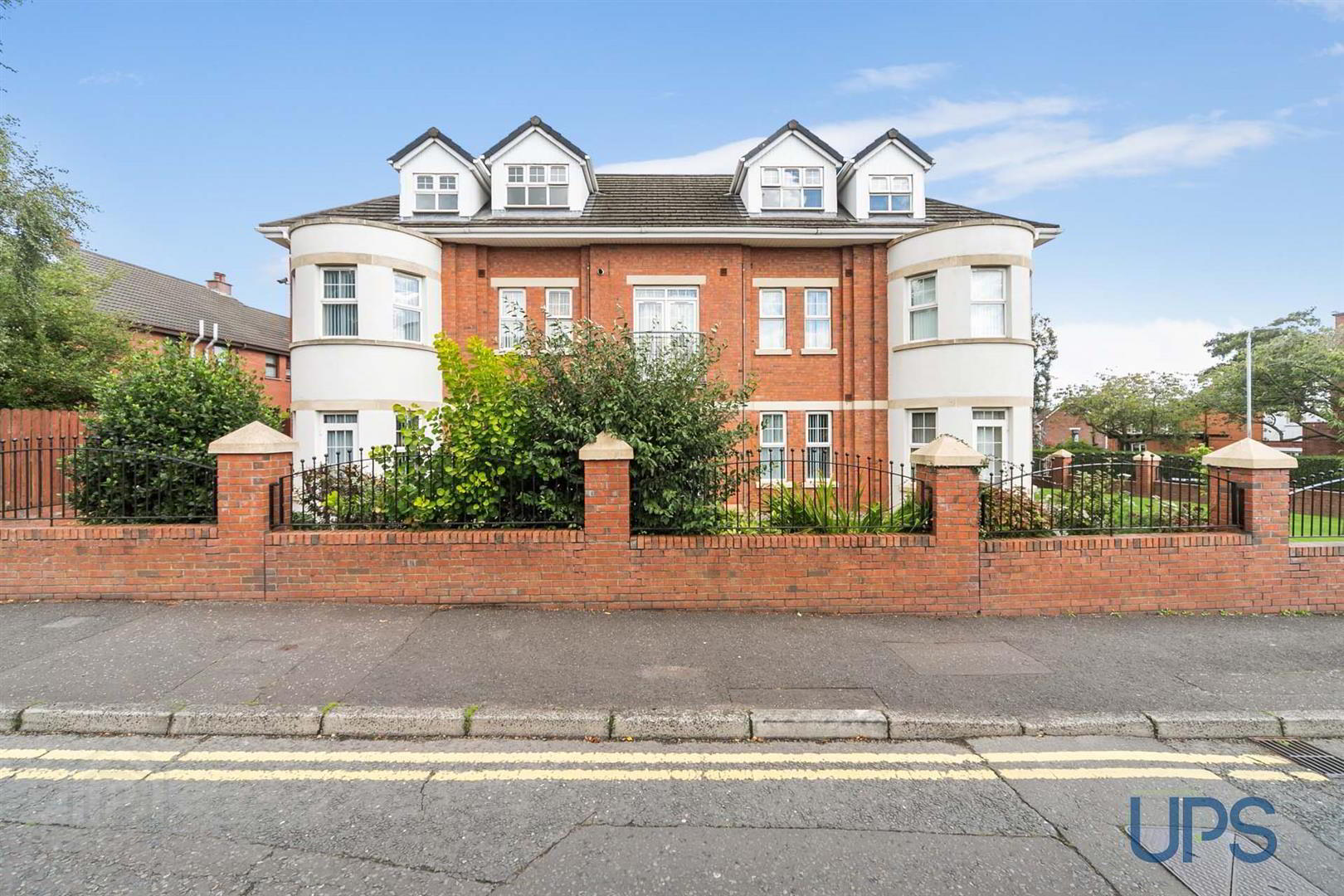 Apt 7 Kinlough House, 2a Stockmans Avenue 24 of 29