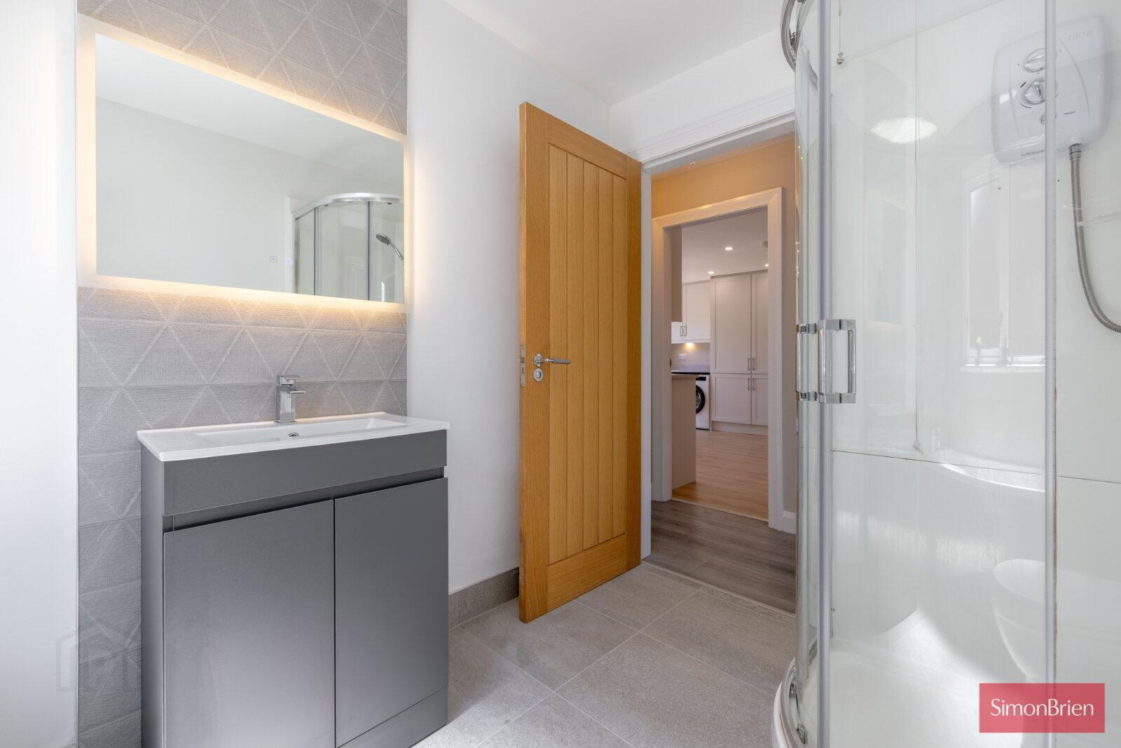 27 Fernbank Road 19 of 35