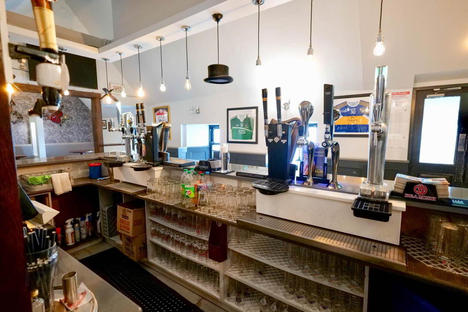 The Cottage Bar, Dromina 6 of 19