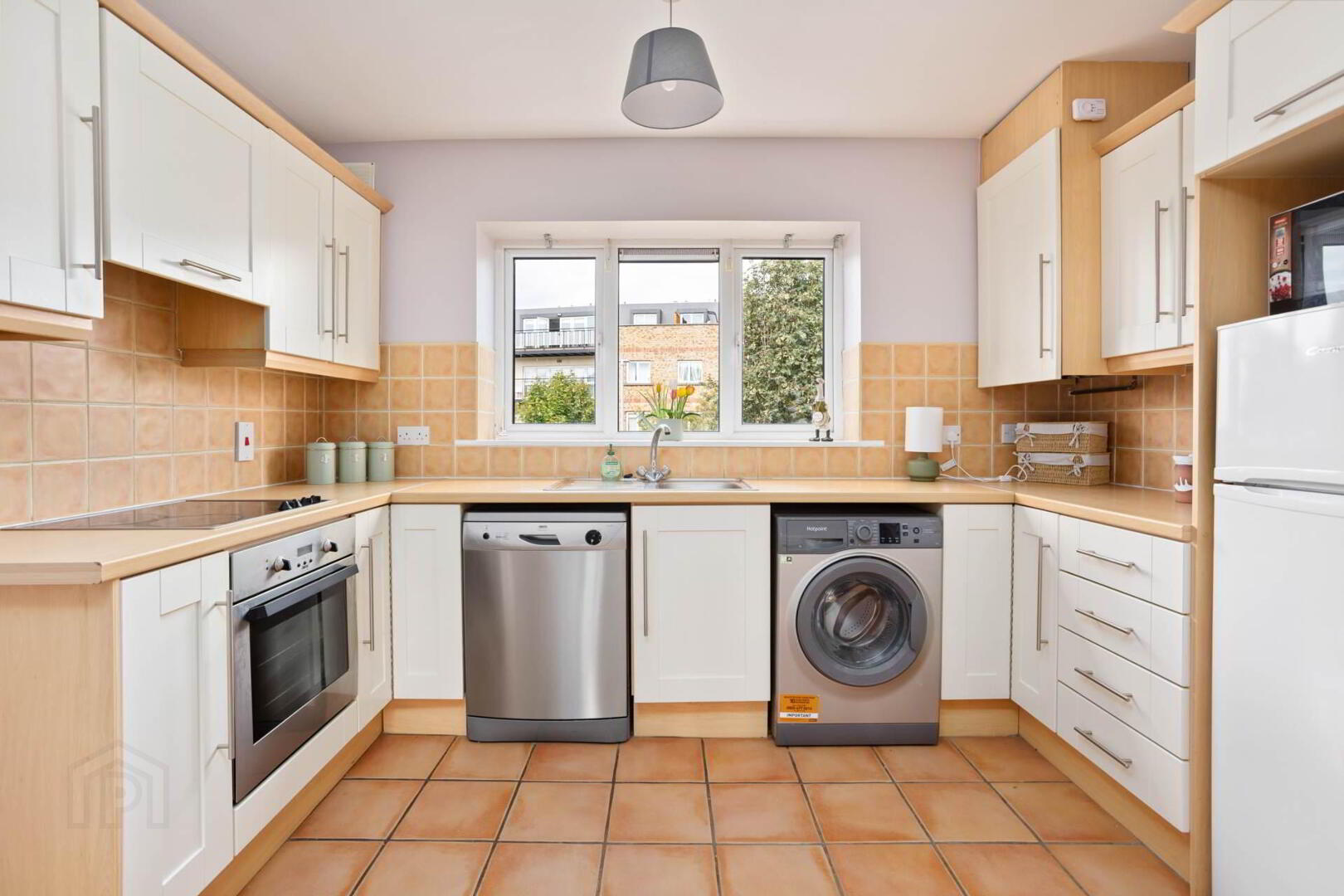 3 Carrigmore Way 3 of 25