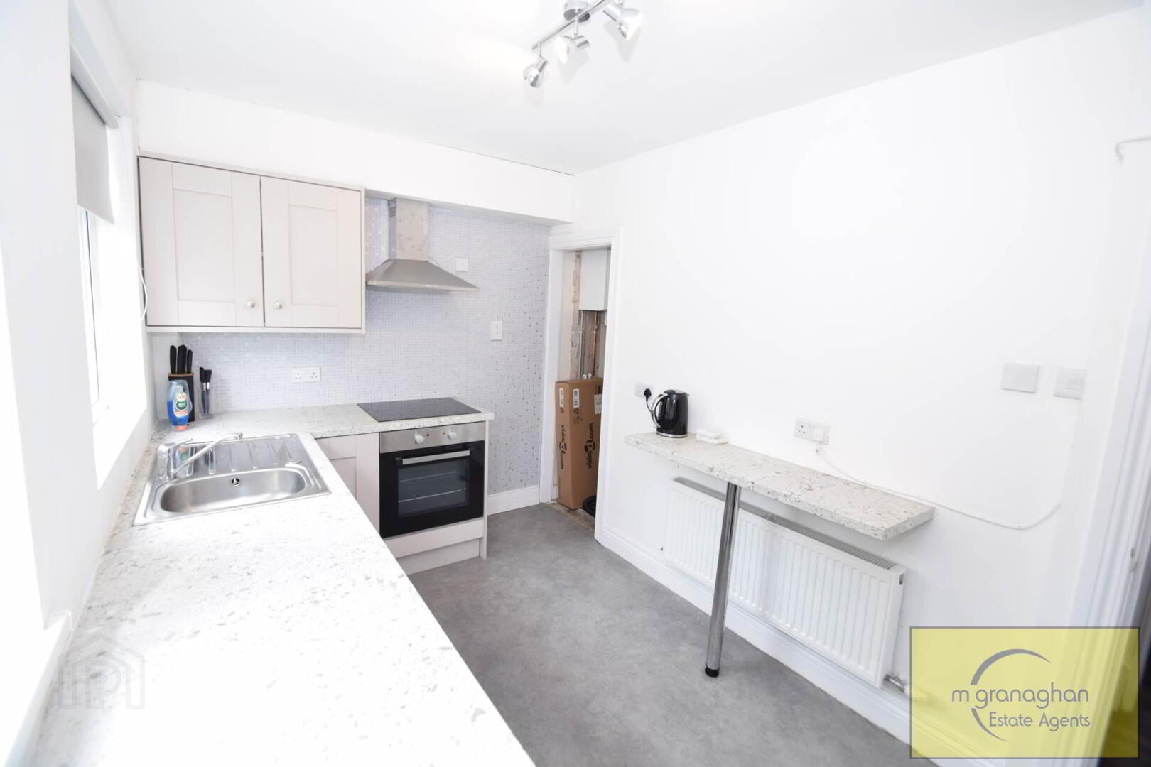 96 Upper Dunmurry Lane 7 of 15