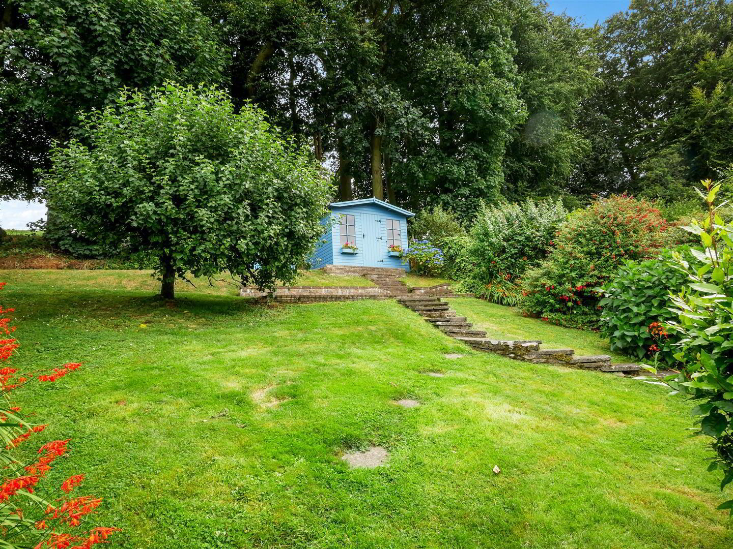 30 Beechgrove Avenue 25 of 30