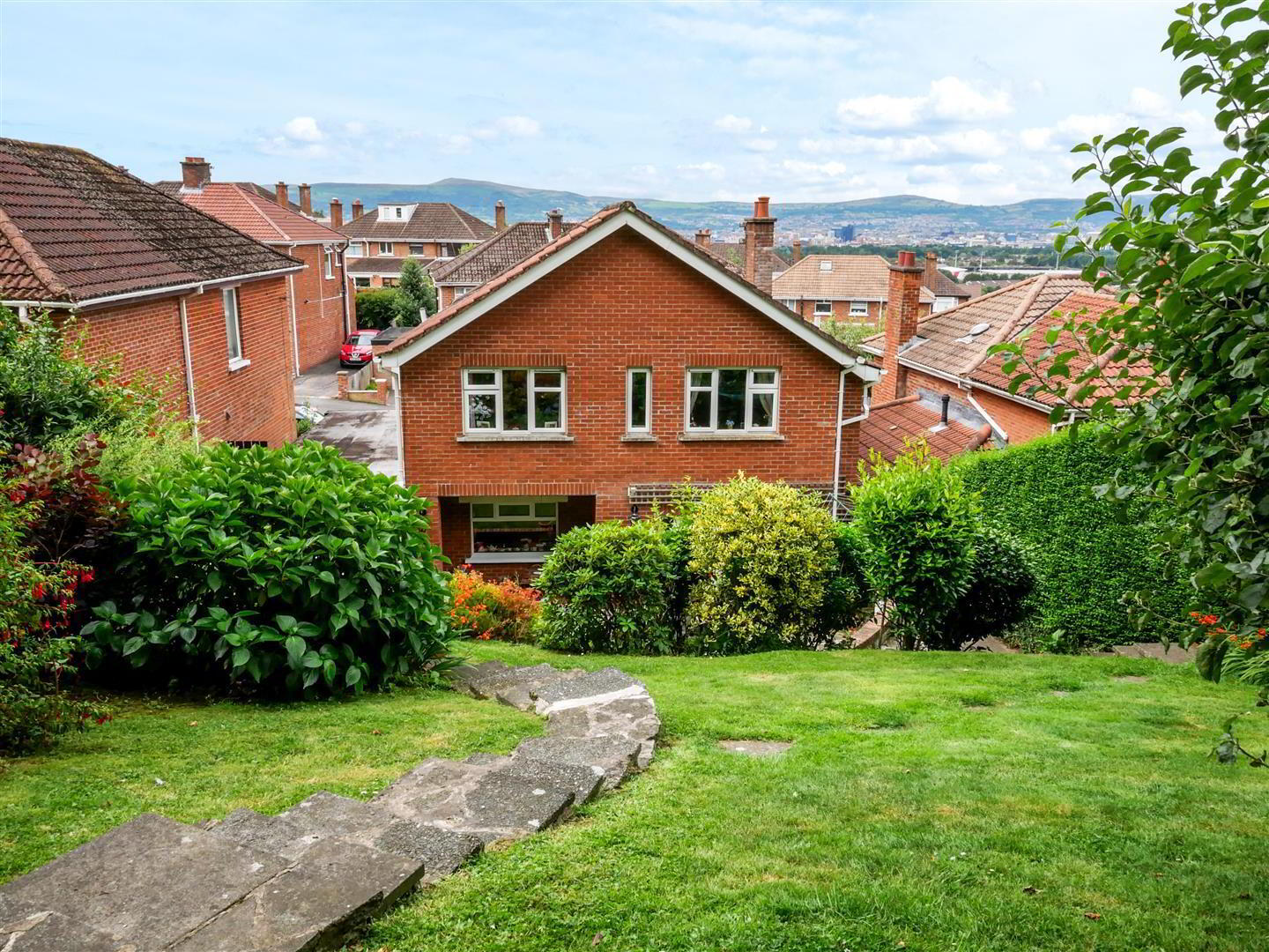 30 Beechgrove Avenue 28 of 30
