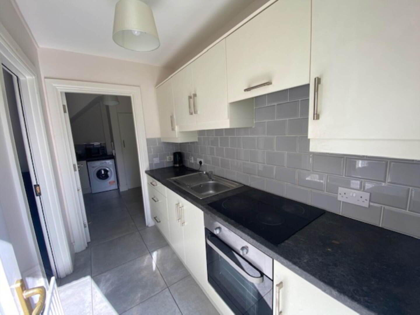 26a Stewarts Court 5 of 8
