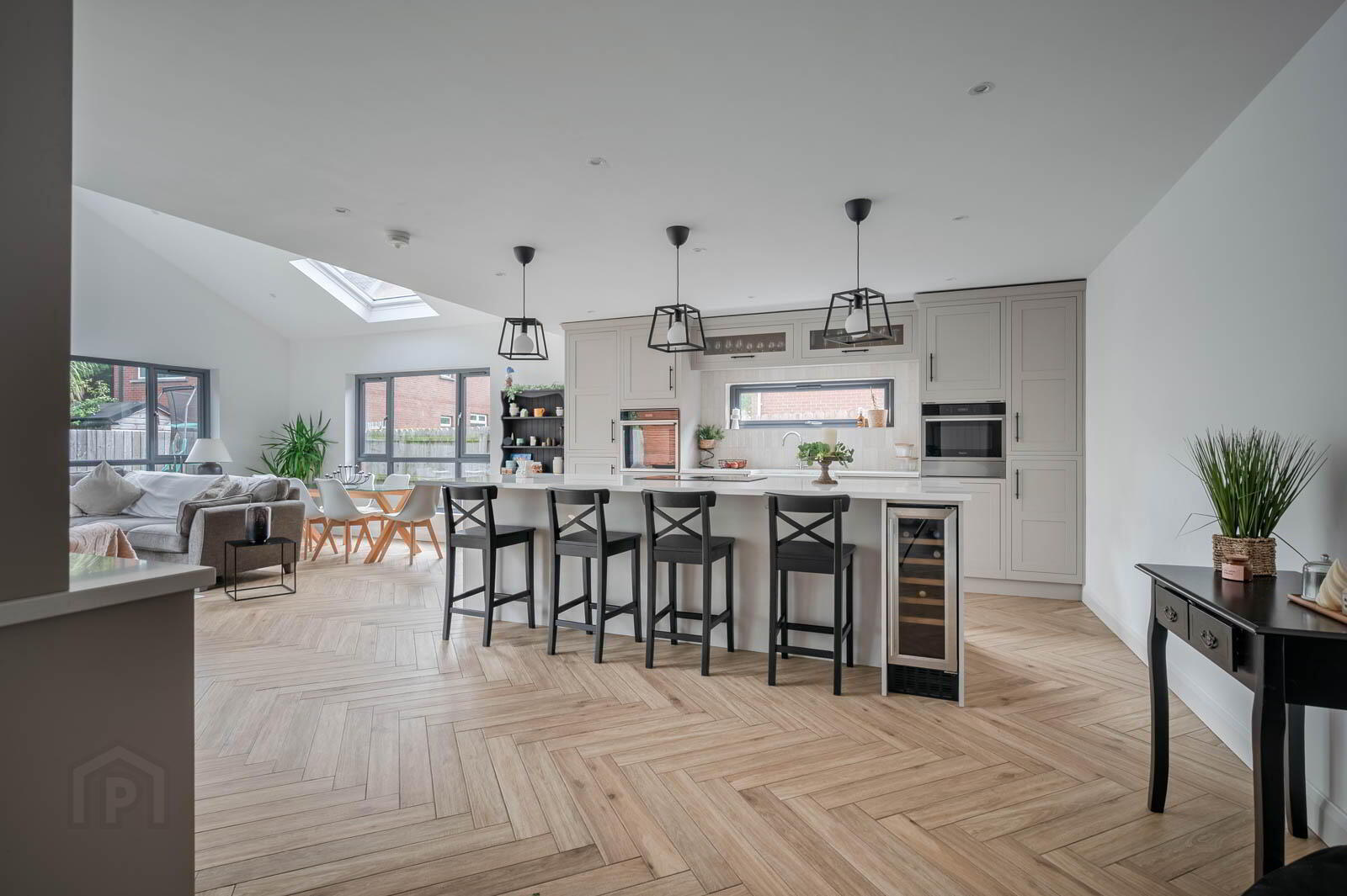 10a Meadow Park 9 of 36