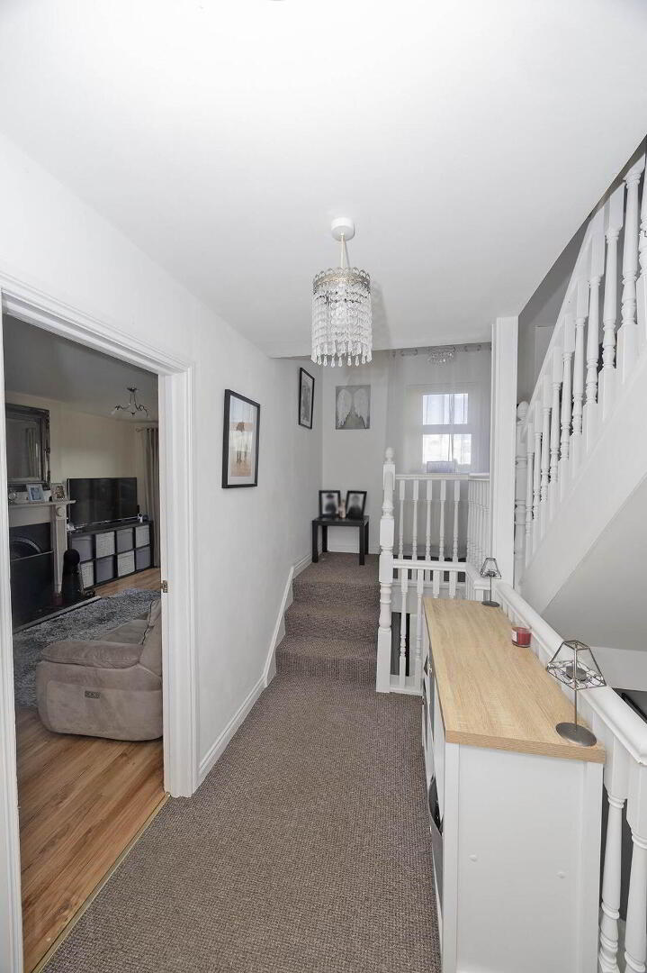 124 Lakelands 5 of 22