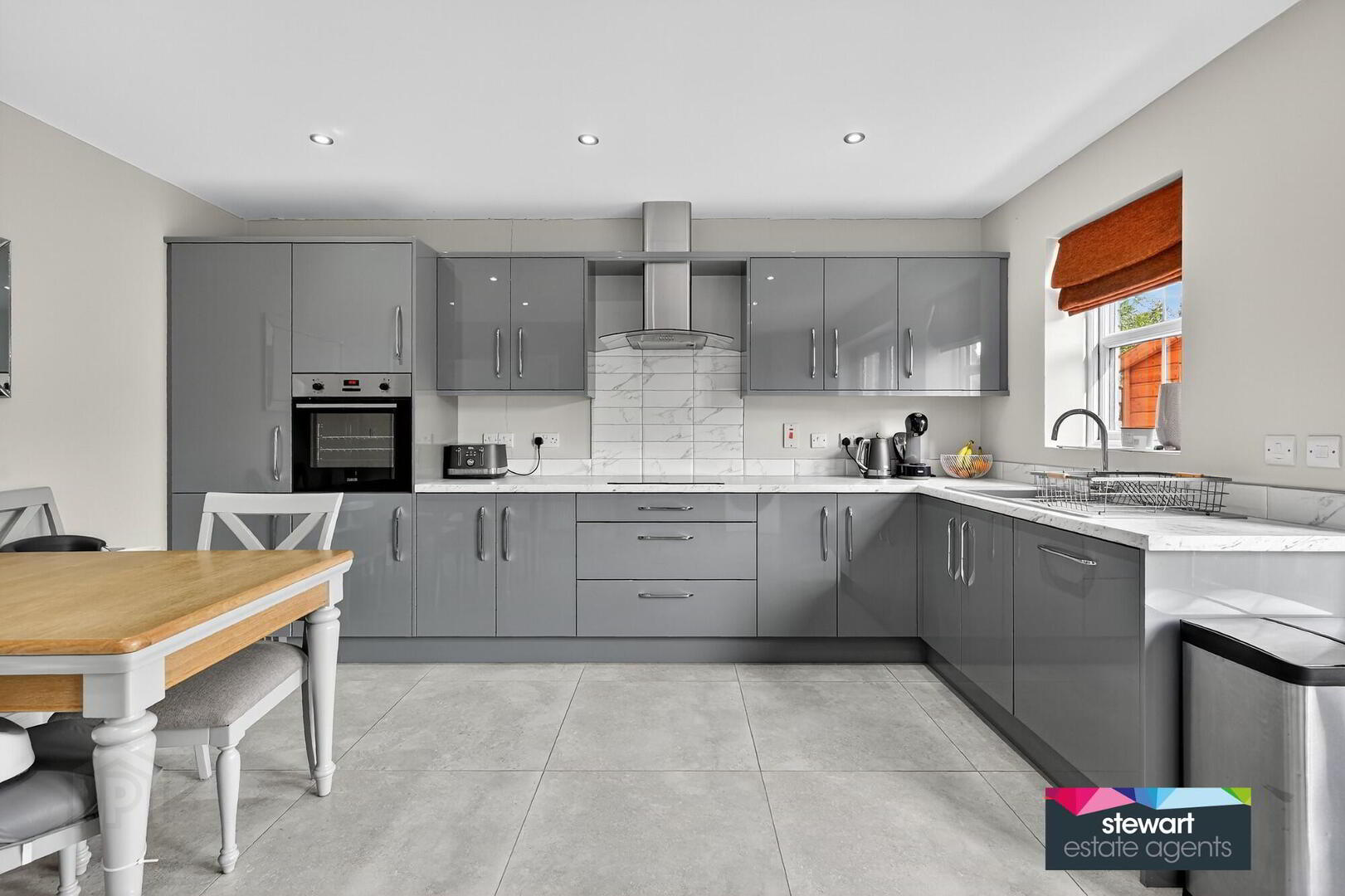 8 Glebe Close 7 of 25