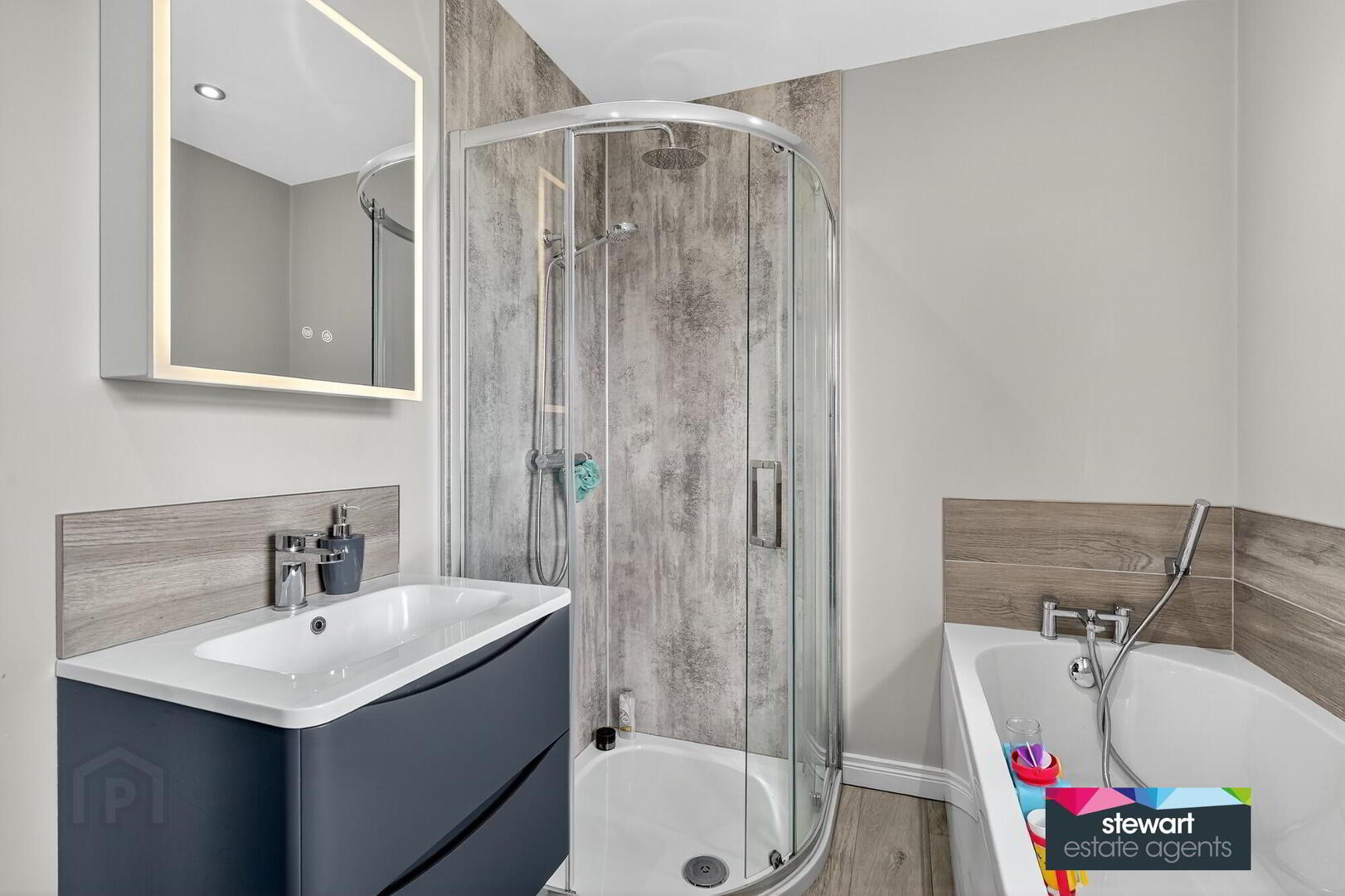 8 Glebe Close 17 of 25