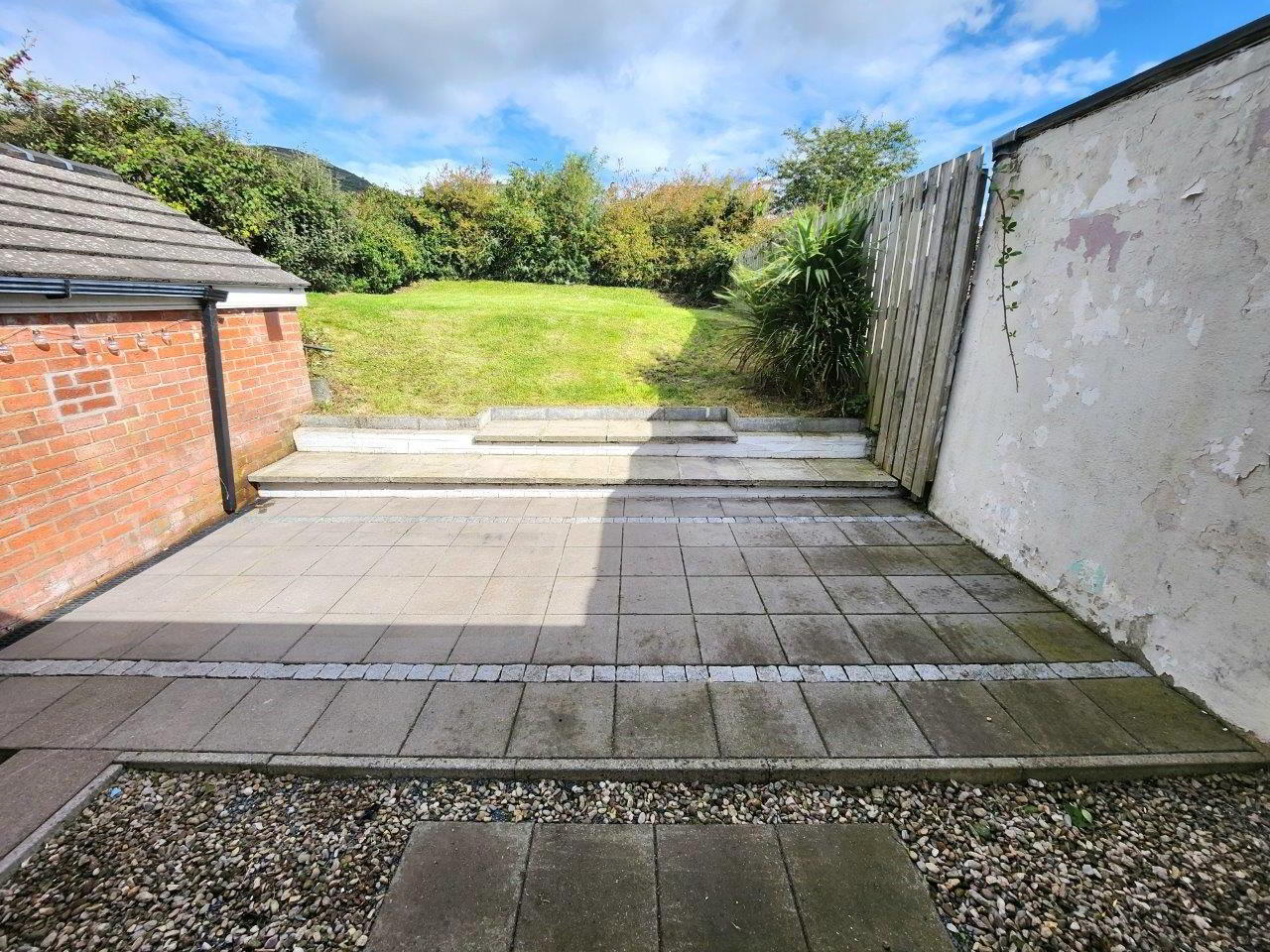 17 Rosscoole Park 18 of 22