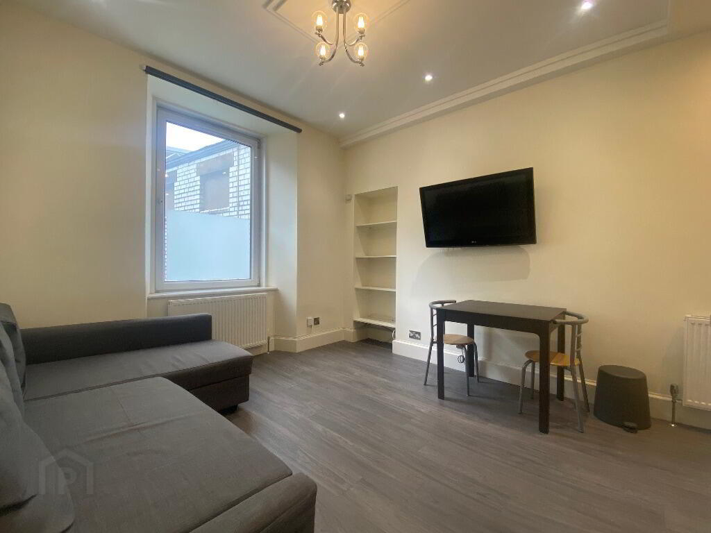 21 Caledonian Crescent 2 of 9