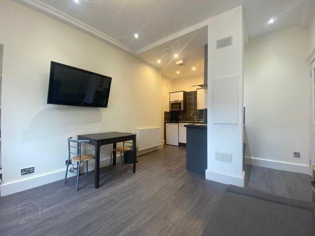 21 Caledonian Crescent 5 of 9