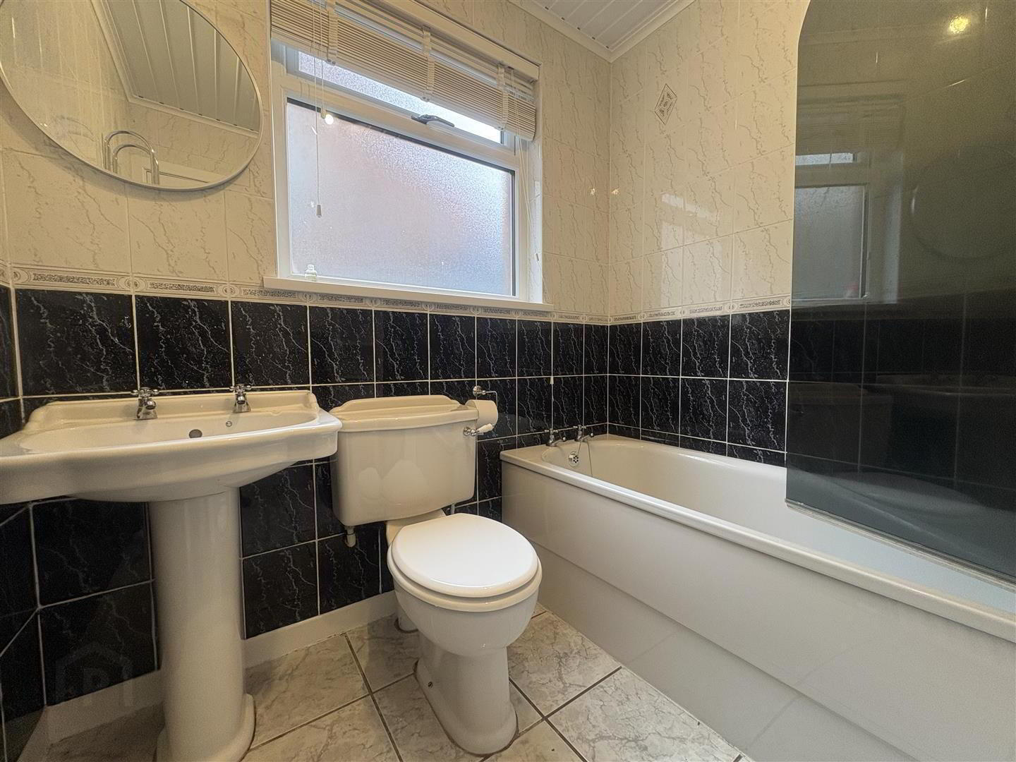 28 Heathermount Court 9 of 16