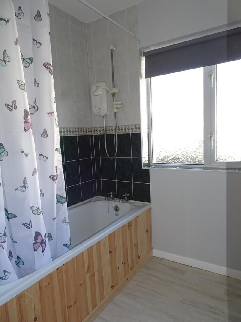 32 Abbey View 8 of 12