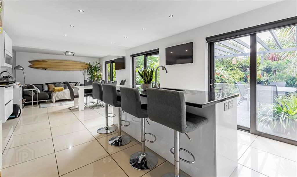 1 Belmont Court 8 of 31