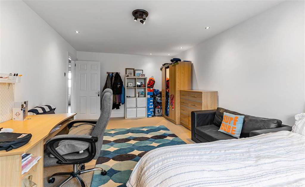 1 Belmont Court 21 of 31