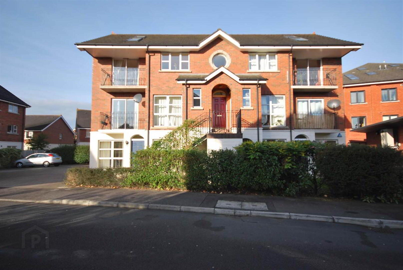 22 Ardenlee Crescent 1 of 9