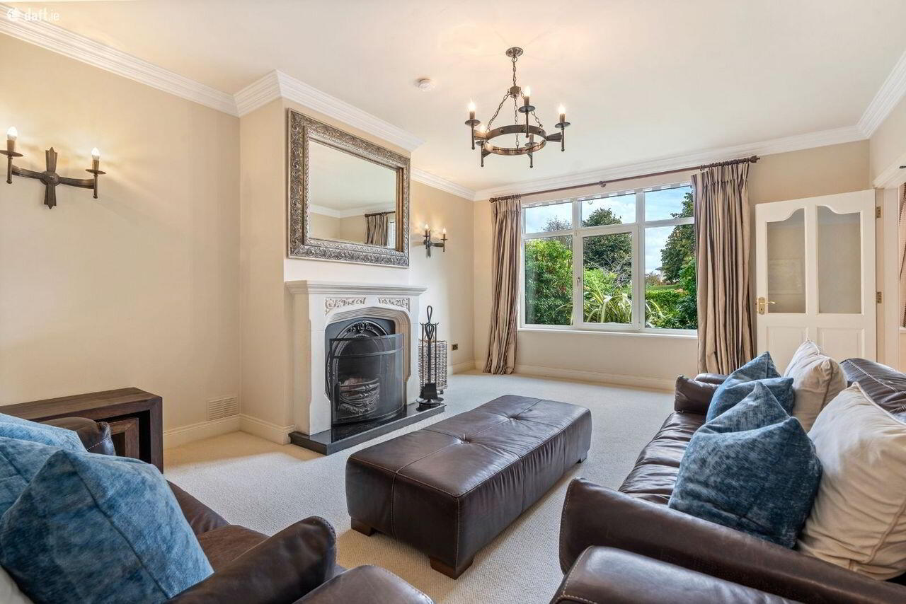 39 Heatherfield 34 of 57