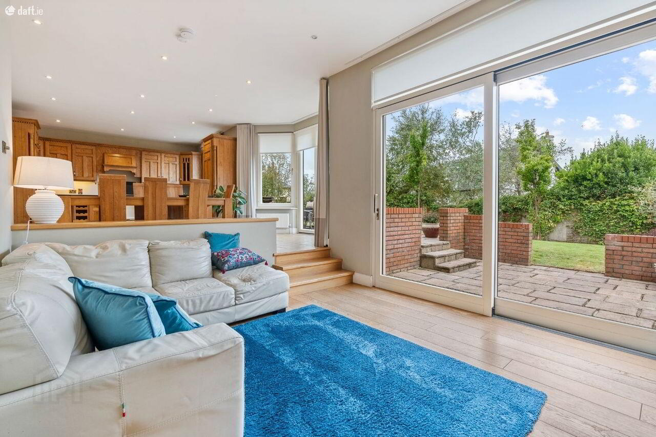 39 Heatherfield 50 of 57