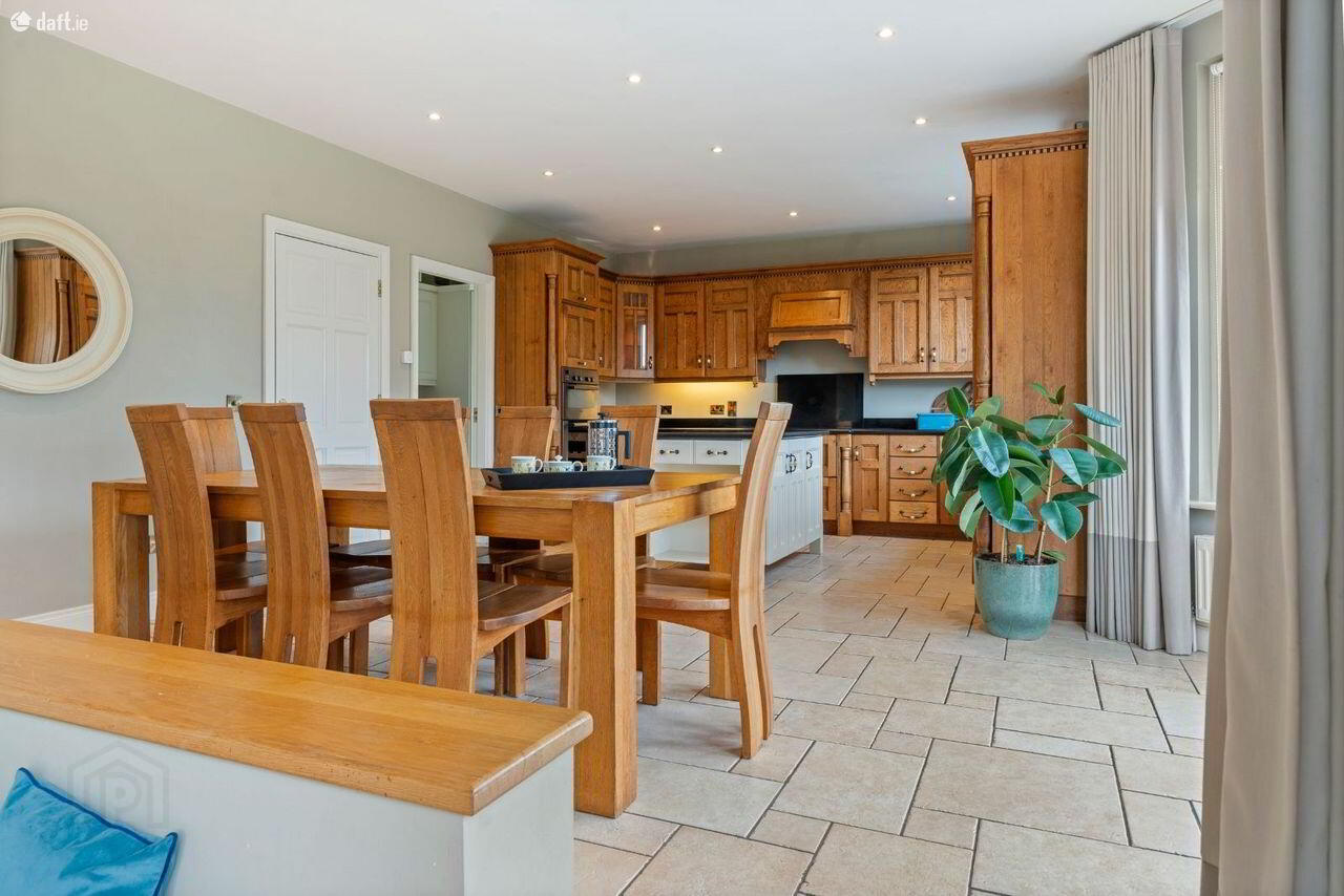 39 Heatherfield 42 of 57