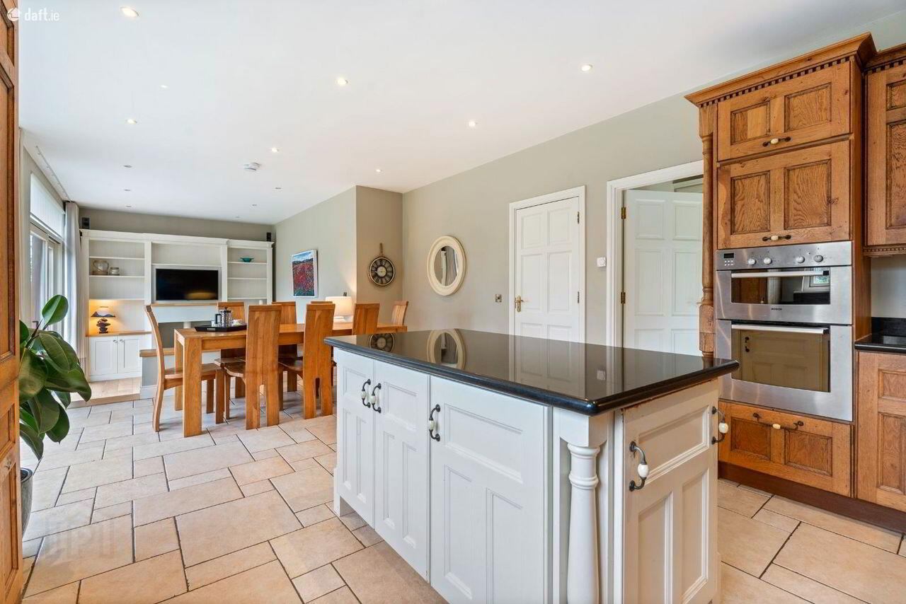 39 Heatherfield 44 of 57