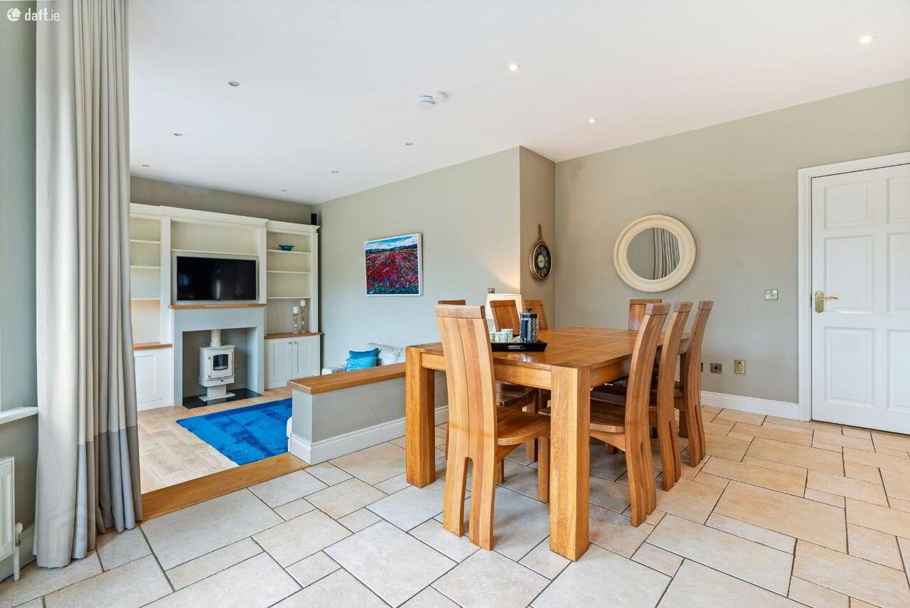 39 Heatherfield 46 of 57